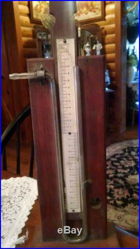 ANTIQUE BAROMETER WITH ADJUSTABLE SCALE